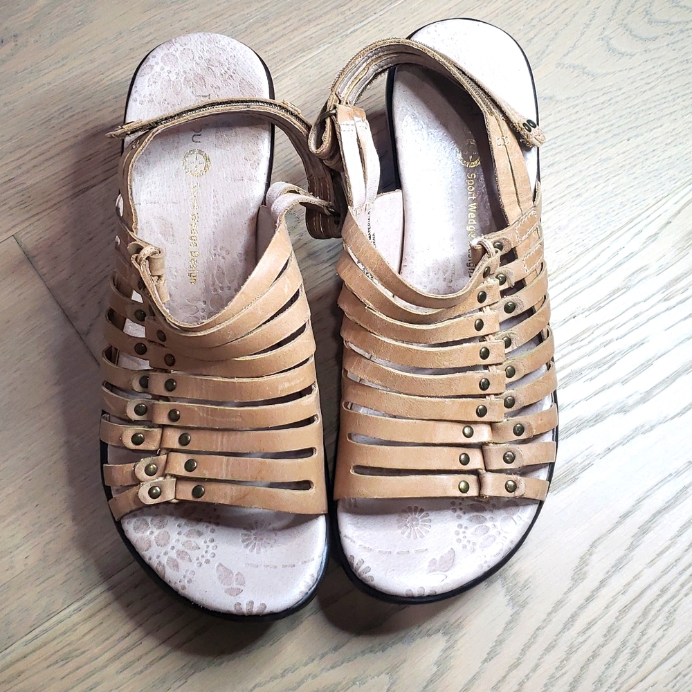 NEW Jambu Wedge